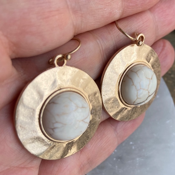 WHITE BUFFALO TURQUOISE BIG STATEMENT EARRINGS - Picture 2 of 13